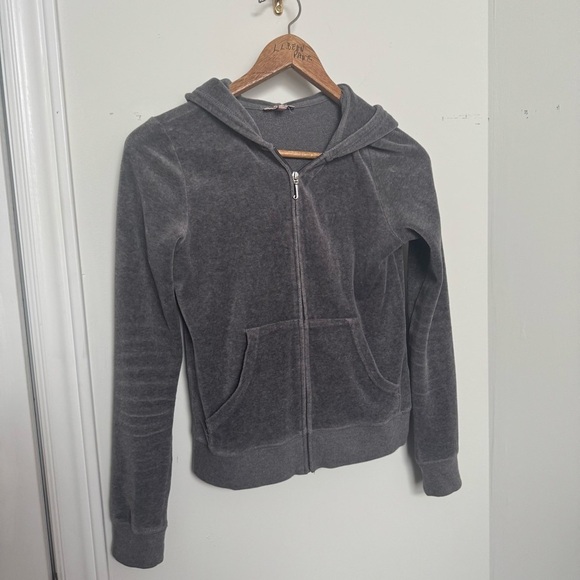 Juicy Couture vintage Gray Velour Hoodie rhinestone and dogs S y2k bling - Picture 3 of 7
